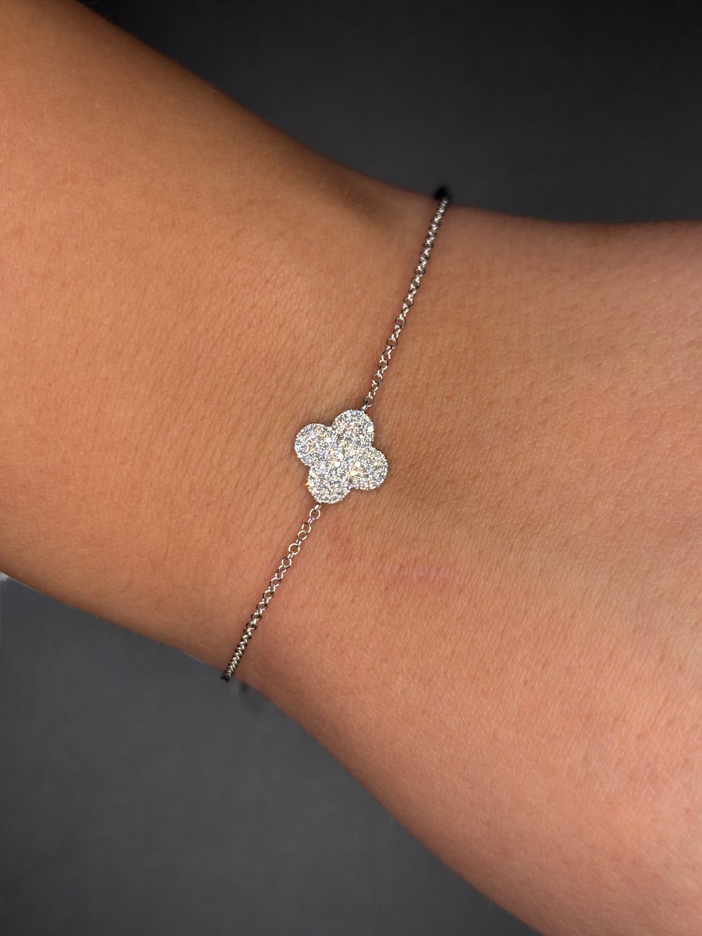 14k White Gold Clover Bracelet With Diamonds