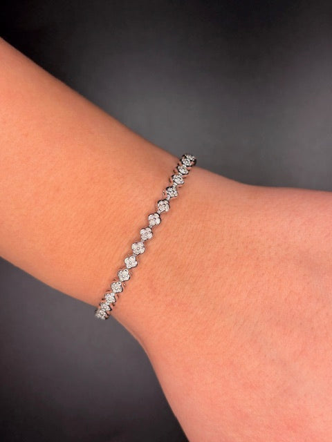 Sterling Silver Natural Diamond Clover Tennis Bracelet