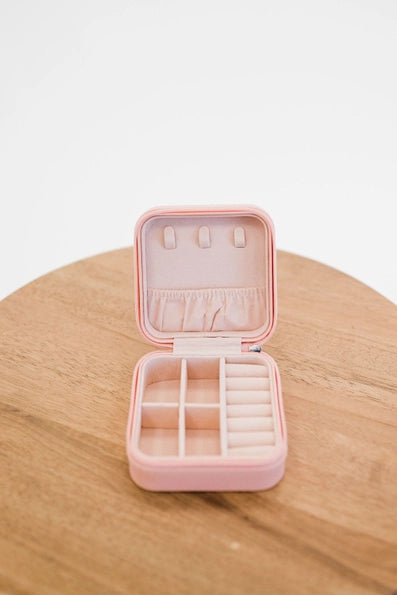 Christina Jewelry Case Matte Pink