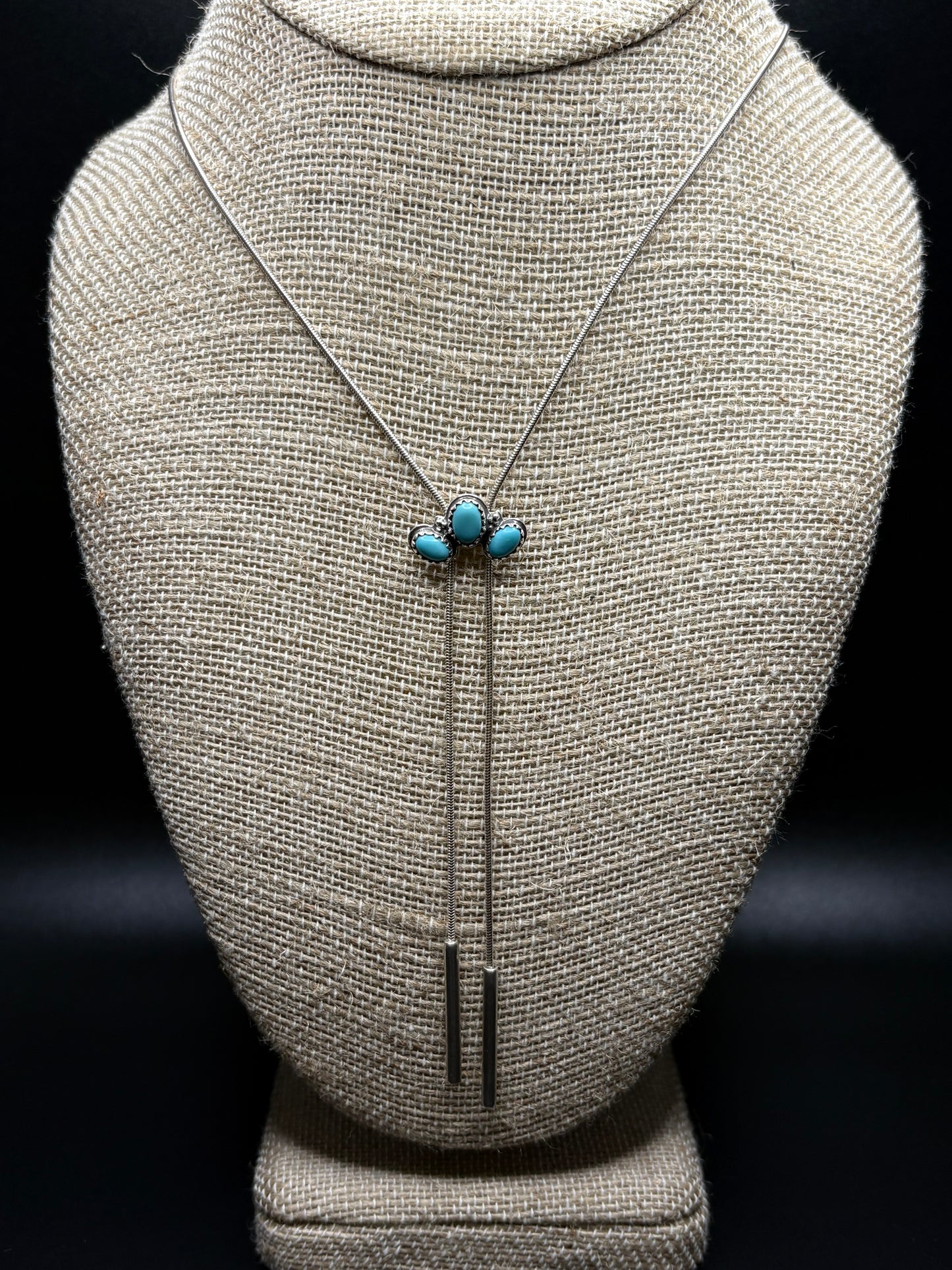 Bolo necklace 22in
