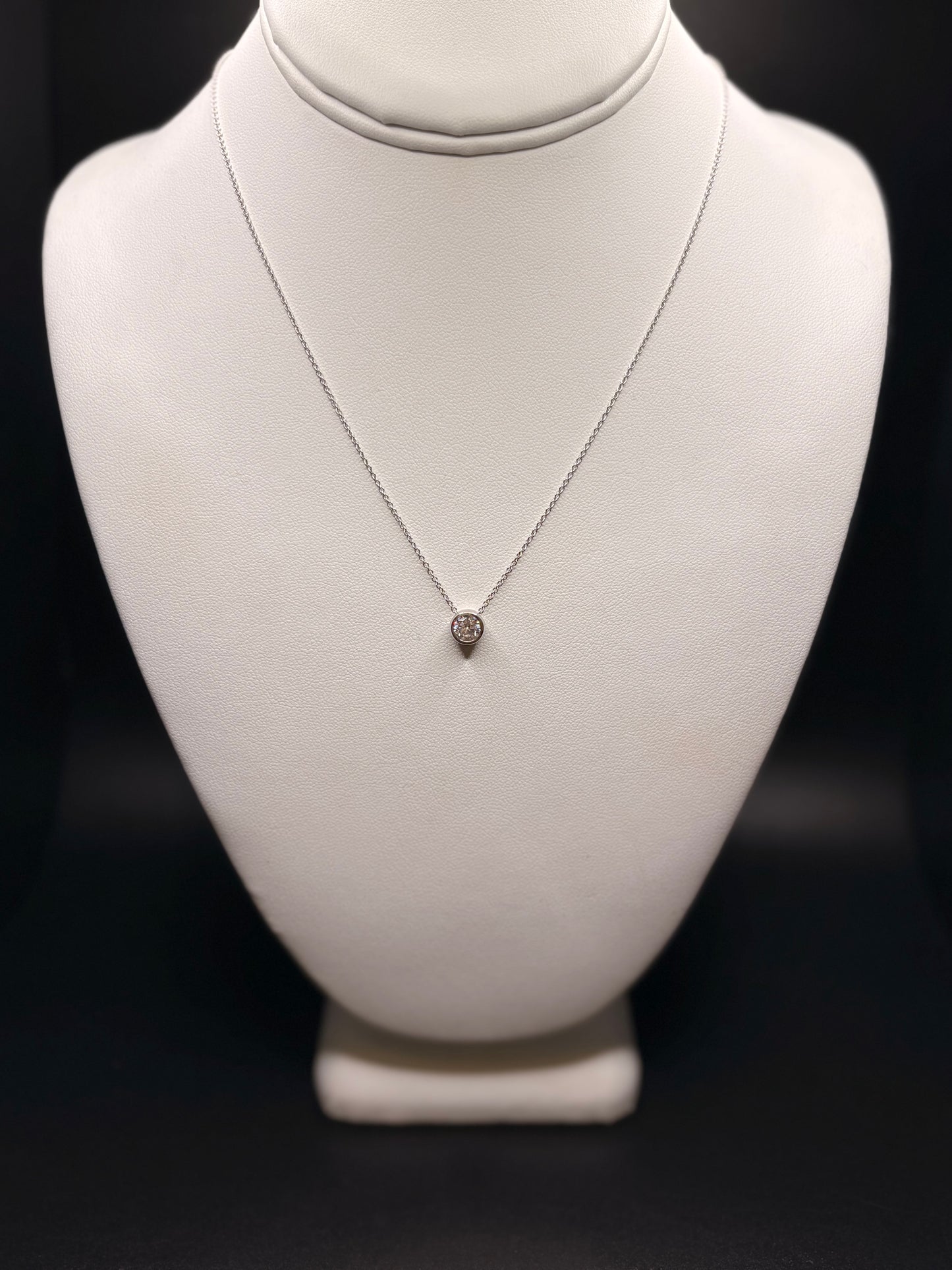 Round cz simple necklace