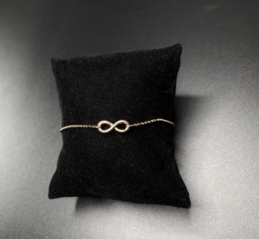 Rose Gold-Filled Infinity Bracelet