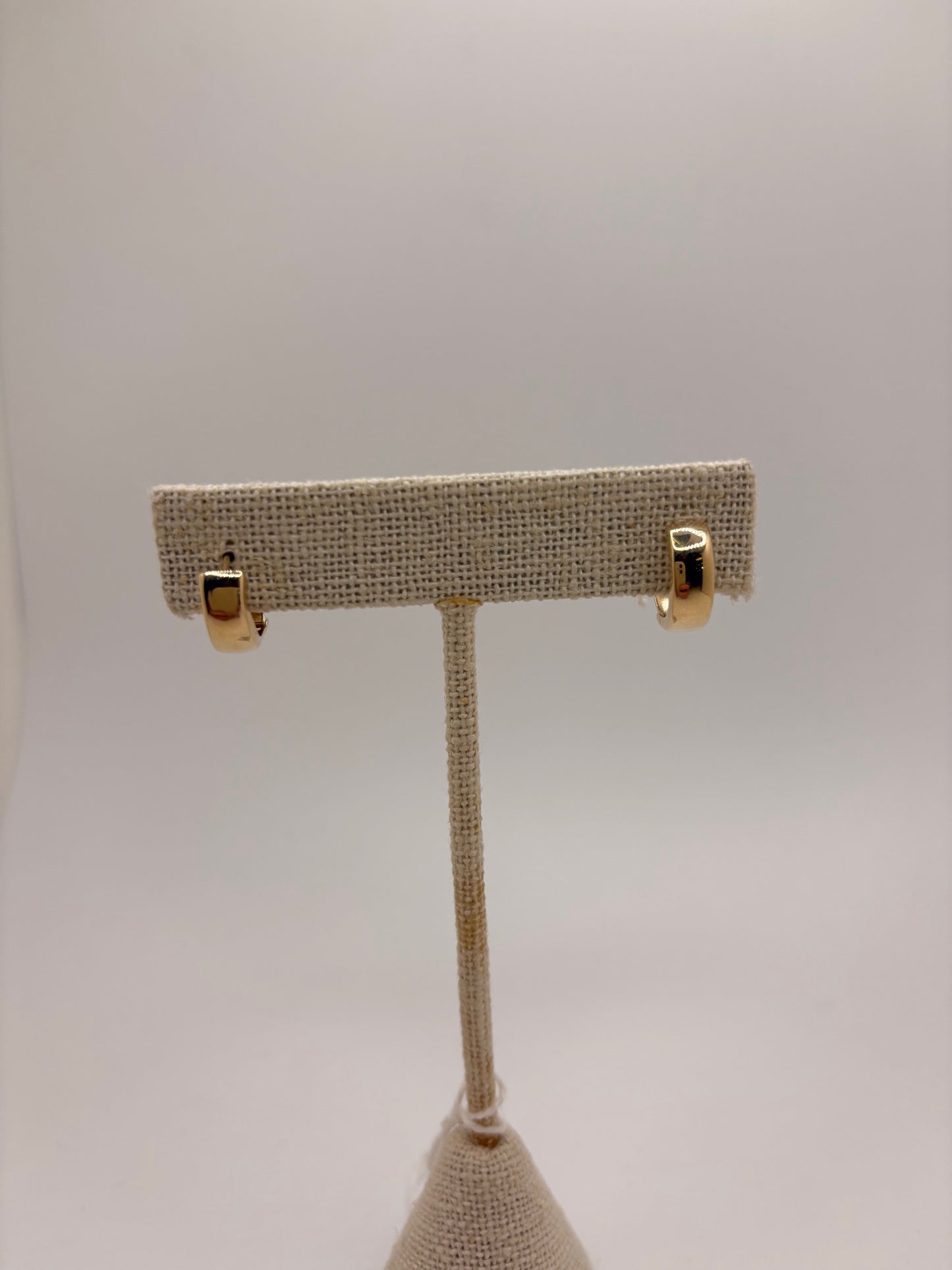 10K Yellow Gold Hinged Hoops