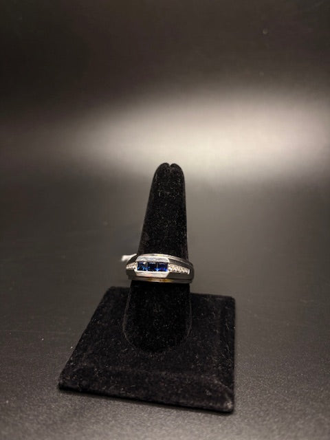 14K White Gold Genuine Blue Sapphire with Natural Diamonds Men's Ring