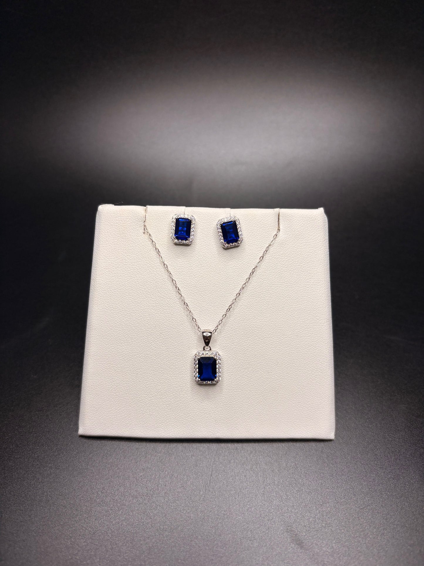 Sterling Silver imitation Blue Sapphire Cz Earring and Necklace Set