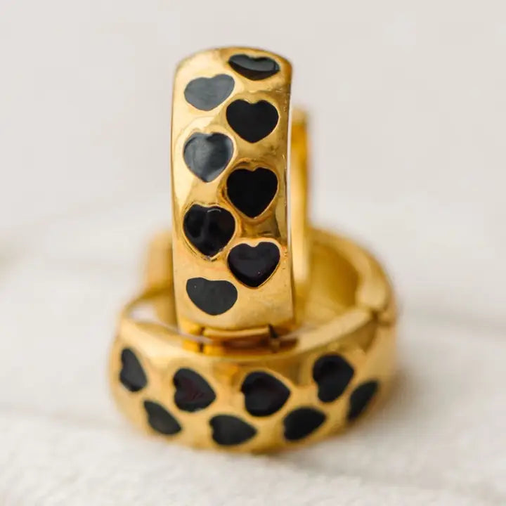 Chunky Black Heart Huggies